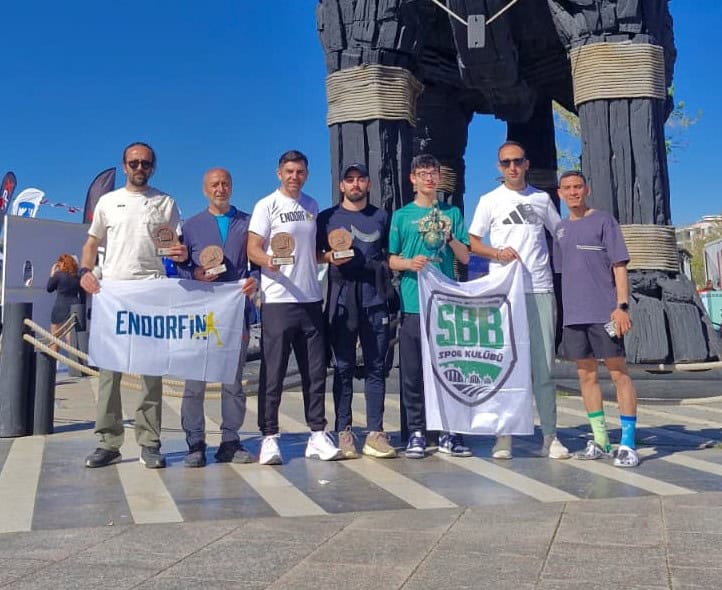 Sakarya Büyükşehir Atletleri Troya Maratonu’nda Kendi Kategorilerinde Madalyalar Kazandı