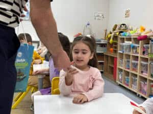 buyuksehirden 23 nisanda cocuklara bayram surprizi a49a4746 Sakarya Büyükşehir Belediyesi 23 Nisan’da Çocuklara ve Ailelere Bayram Sevinci Yaşattı