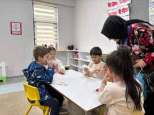 buyuksehirden 23 nisanda cocuklara bayram surprizi fcffe078 Sakarya Büyükşehir Belediyesi 23 Nisan’da Çocuklara ve Ailelere Bayram Sevinci Yaşattı