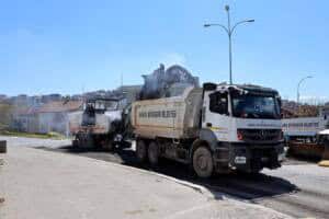 buyuksehirden asfalt sezonu oncesi onemli guzergahlarda iyilestirme calismasi 69fdfd7e Sakarya Büyükşehir Belediyesi'nden Yoğun Güzergahlarda Asfalt Sezonu Öncesi Yol İyileştirmesi