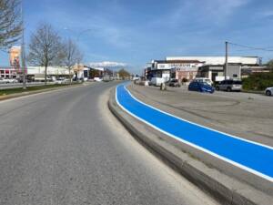 buyuksehirden erenlerde bisiklet yollarina guvenli dokunus cb2bee98 Sakarya Büyükşehir, Erenler'deki Bisiklet Yollarında Bakım ve Yenileme Çalışmalarını Tamamladı