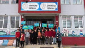 buyuksehirden tabletleri kapat projesiyle cocuklara cevrimdisi yasam bilinci 7e688ef2 Sakarya Büyükşehir'den Çocuklara Yönelik Çevrimdışı Sosyal Yaşam Projesi Sürüyor