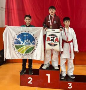 buyuksehirin altyapisinda basari var kano karate bisiklet ve judo da madalyalar geldi f6b89377 Sakarya Büyükşehir Sporcuları Dört Branşta Ulusal ve Uluslararası Madalyalarla Döndü