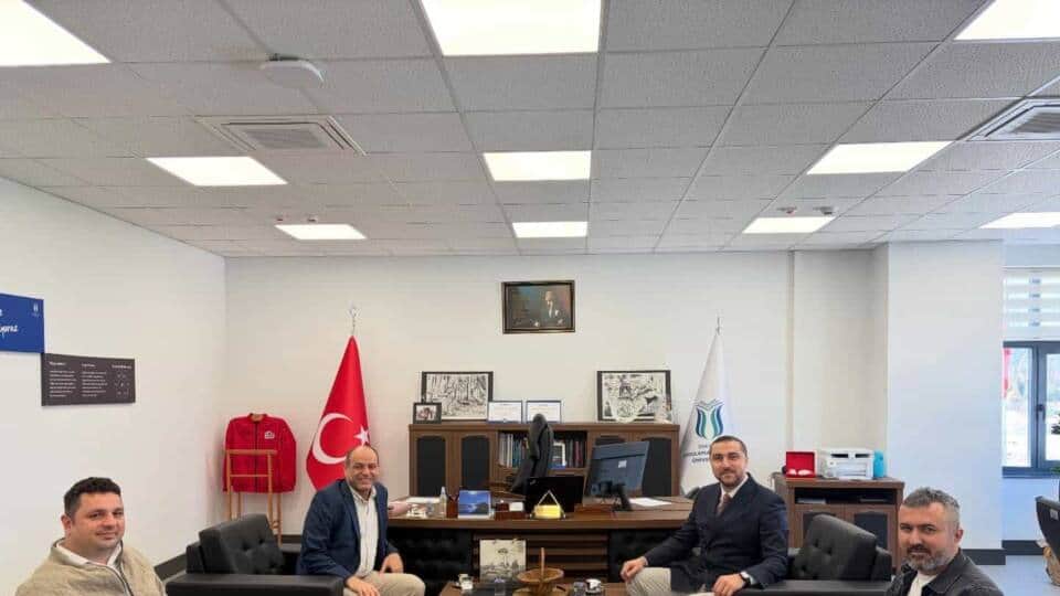 Gümüşova Meslek Yüksekokulu Heyetinden Sakarya'da Yüksekokulumuza Ziyaret ve İş Birliği Görüşmeleri