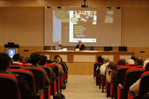 kilic insan kendini tanidikca anlam bulur 9efa6f88 1 Prof. Dr. Mahmut Erol Kılıç, Sakarya’da Modern Dönemde Kendini Tanıma ve Anlam Üzerine Konuştu
