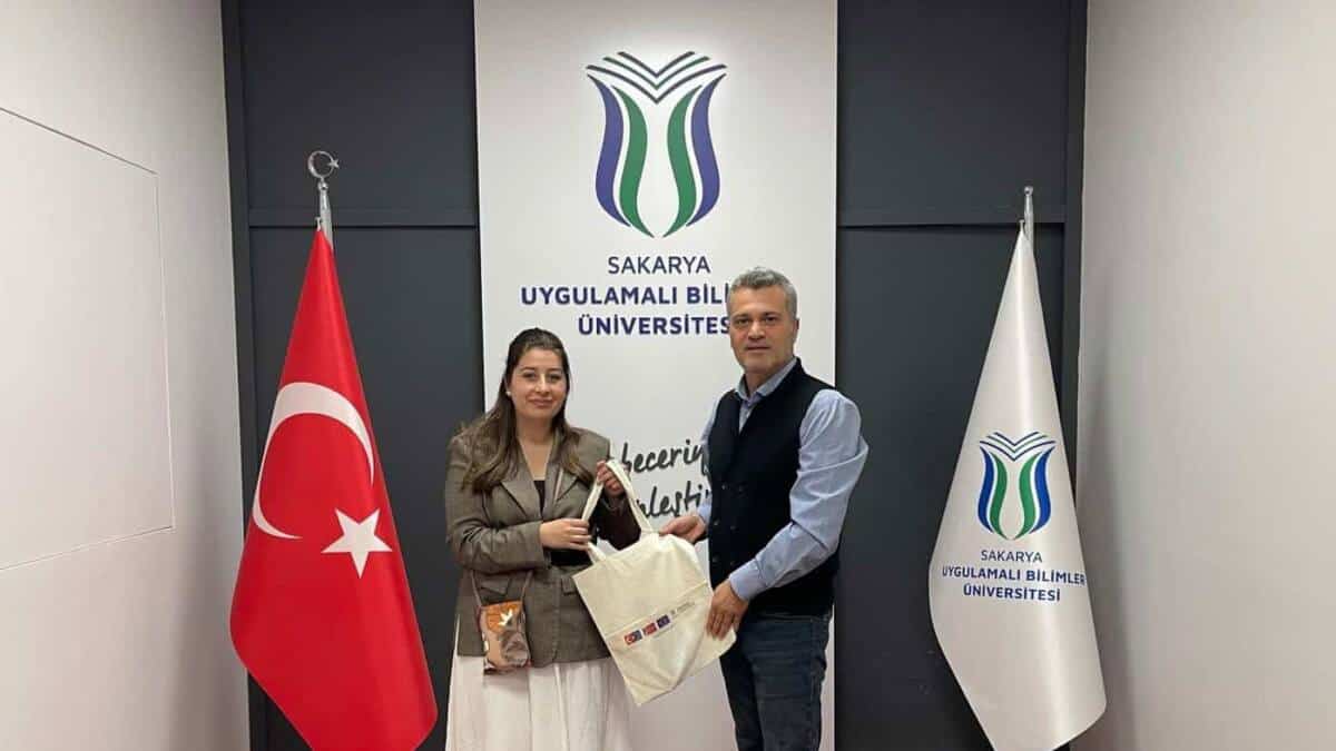 Heimerer College Sağlık Fakültesi Dekanı Besarta Taganoviq Üniversitemizde Dersler Verdi ve Akademik İş Birlikleri Görüşüldü