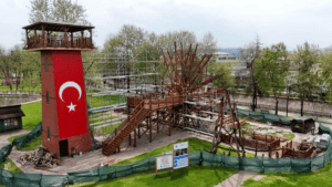 otomatik taslak 3691e9a6 1 Aziz Duran Parkı’ndaki Tarihi Çark ve Yel Değirmeni Aslına Uygun Yenileniyor