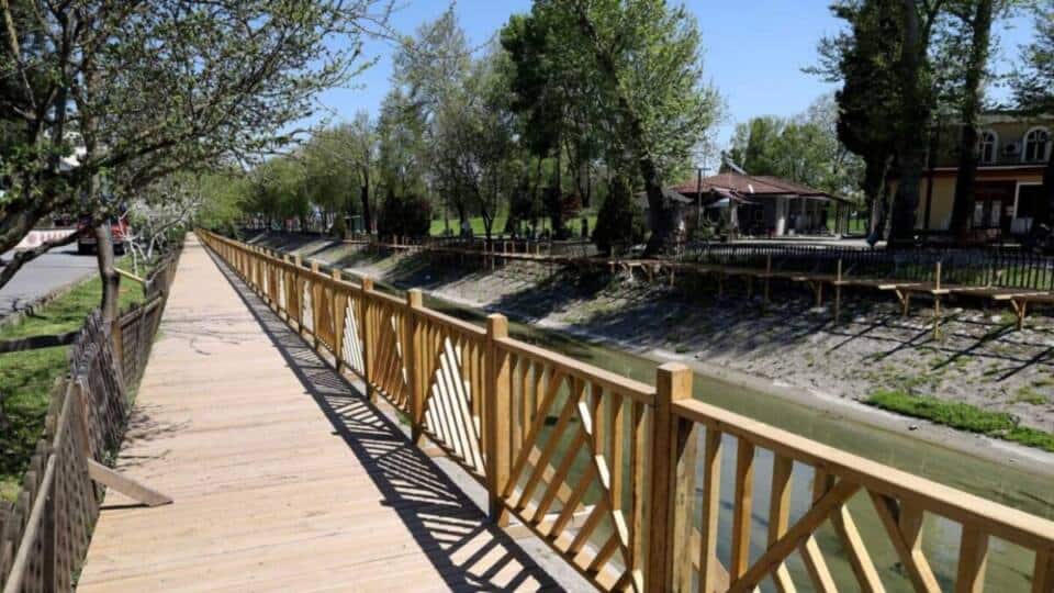 Aziz Duran Parkı’ndaki Tarihi Çark ve Yel Değirmeni Aslına Uygun Yenileniyor