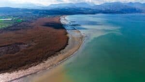 sapanca golunun kiyilarinda kacak iskele kaldirma surecinin ikinci etabi basladi 1de00589 Sapanca Gölü Kıyısında Kaçak İskelelerin Temizlenmesinde İkinci Aşama Faaliyete Geçti