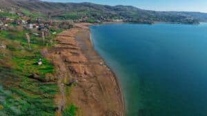 sapanca golunun kiyilarinda kacak iskele kaldirma surecinin ikinci etabi basladi fe20b728 Sapanca Gölü Kıyısında Kaçak İskelelerin Temizlenmesinde İkinci Aşama Faaliyete Geçti