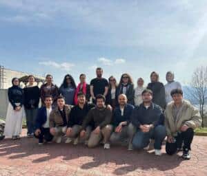 Sakarya Üniversitesi'nin Gençlik ve Gönüllülük Dersi, TRT GENÇ'te 'İyiden İyilik' Programı Olarak Yayınlanacak