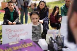 Serdivan 2. Kitap Fuarı'nda Çocuklar Sanat Atölyeleri ve Kukla Gösterileriyle Buluştu