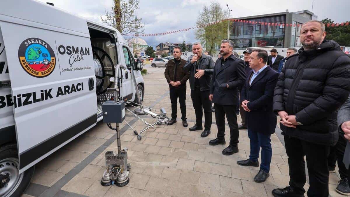 Serdivan Belediyesi Yeni Temizlik ve İkram Araçlarıyla Hizmet Kapasitesini Artırdı