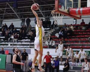 serdivan belediyesi basketbol takimi turkiye finallerinde da25d0c4 Serdivan Belediyesi Basketbol Takımı Başarılı Performansıyla Türkiye Finalleri'ne Yükseldi