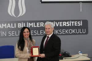 vergi dunyasinda kariyer yolculugu konferansi gerceklesti 49006c19 Kaynarca MYO’da Vergi Alanında Kariyer Yolculuğu Konulu Konferans Düzenlendi