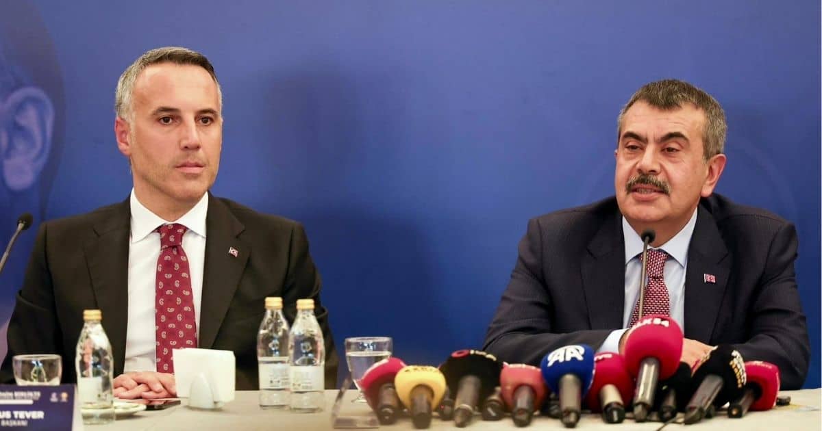 AK Parti Sakarya İl Başkanı Yunus Tever’den Eğitim Politikalarına ve Bakan Tekin’e Kurumsal Destek