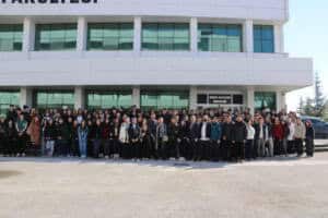 sakaryada 2 bin ogrenciye kariyer rehberligi gelecegime yon veriyorum projesi tamamlandi 2963aac0 1 Sakarya’da Lise Öğrencilerine Üniversite Hayatı ve Kariyer Rehberliği Sunan Proje Tamamlandı