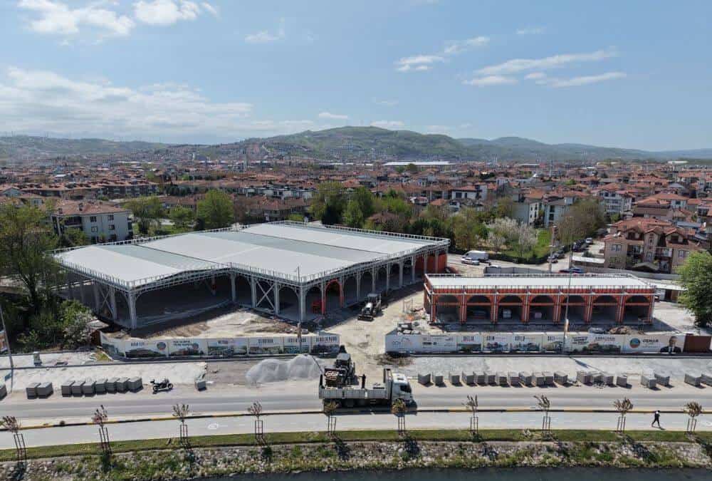 Serdivan Arabacıalanı Yeni Pazar Alanı Projesinde Çalışmalar Yüzde 75 Seviyesine Ulaştı