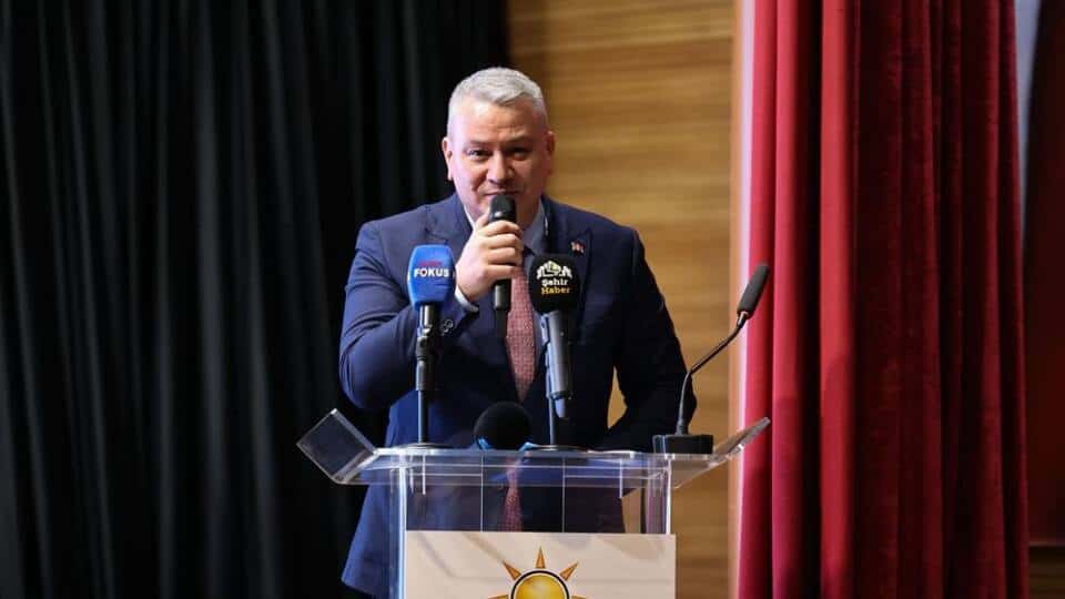 Serdivan’da Son İki Yılda Tamamlanan Projeler ve Yeni Hedefler Toplantıda Ele Alındı