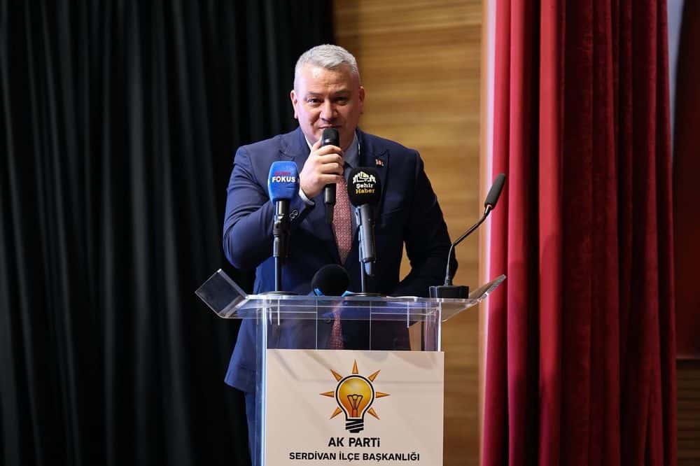 Serdivan’da Son İki Yılda Tamamlanan Projeler ve Yeni Hedefler Toplantıda Ele Alındı